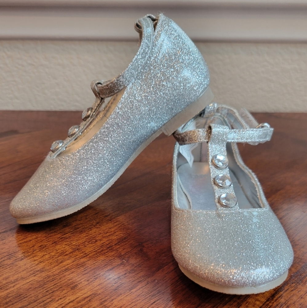 🎉Toddler Maryjane Shoes!❤️ NWOT. Size 5.
